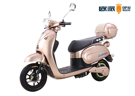 ハンド ブレーキ650Wの女性電気スクーター60v 20ahの合金の車輪の後部